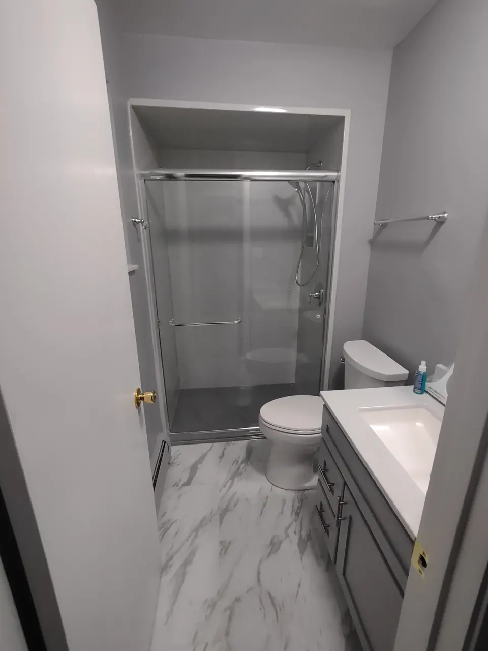 Finished full bathroom remodel, an Excel install in Chicagoland's south suburbs