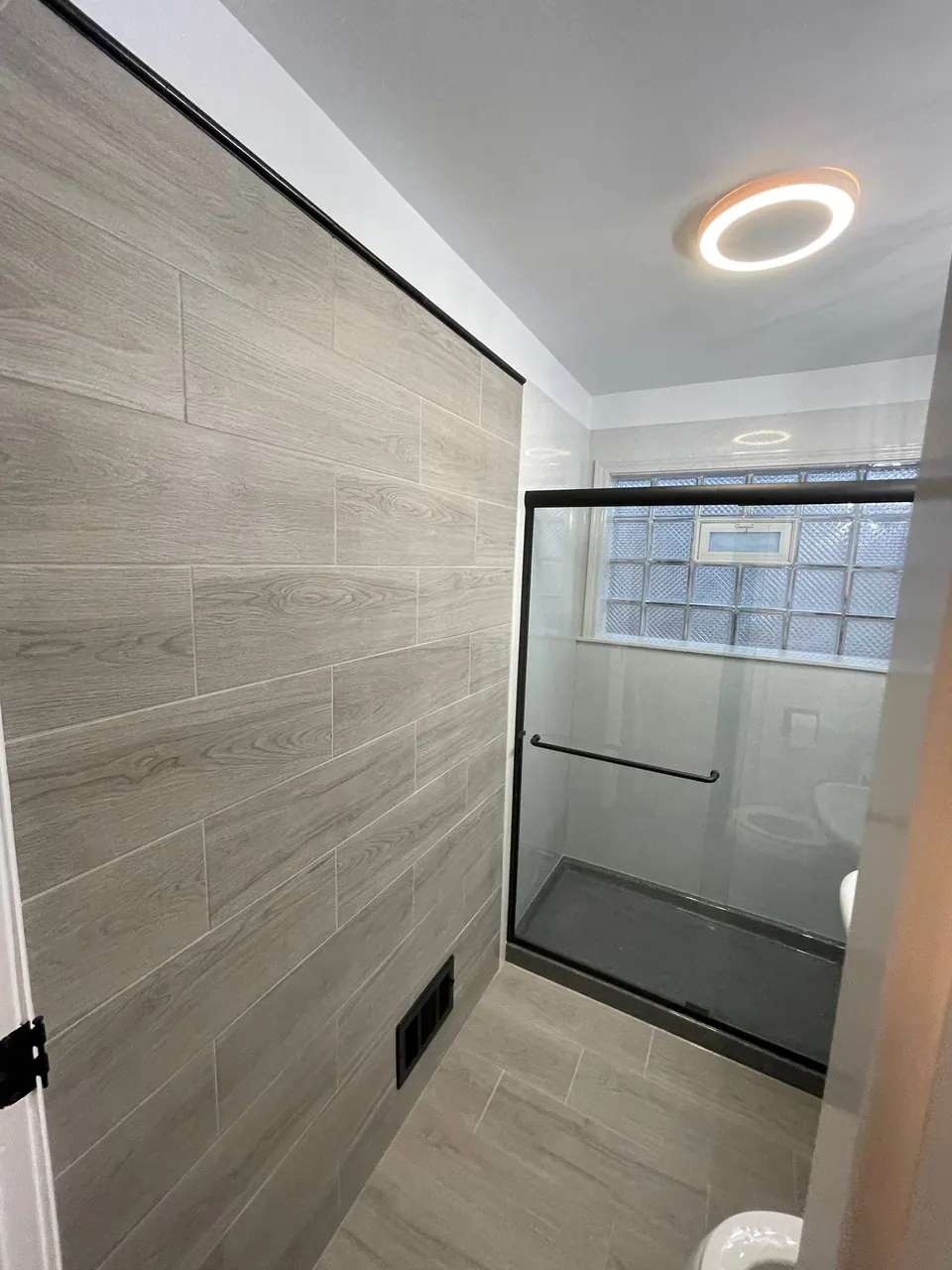 Finished full bathroom remodel, an Excel install in Chicagoland's south suburbs