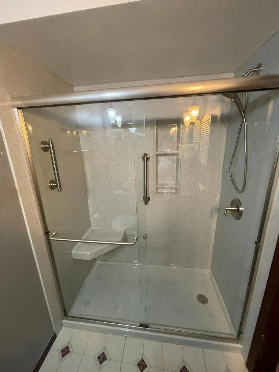 Finished walk-in shower, an Excel install in Chicagoland's south suburbs