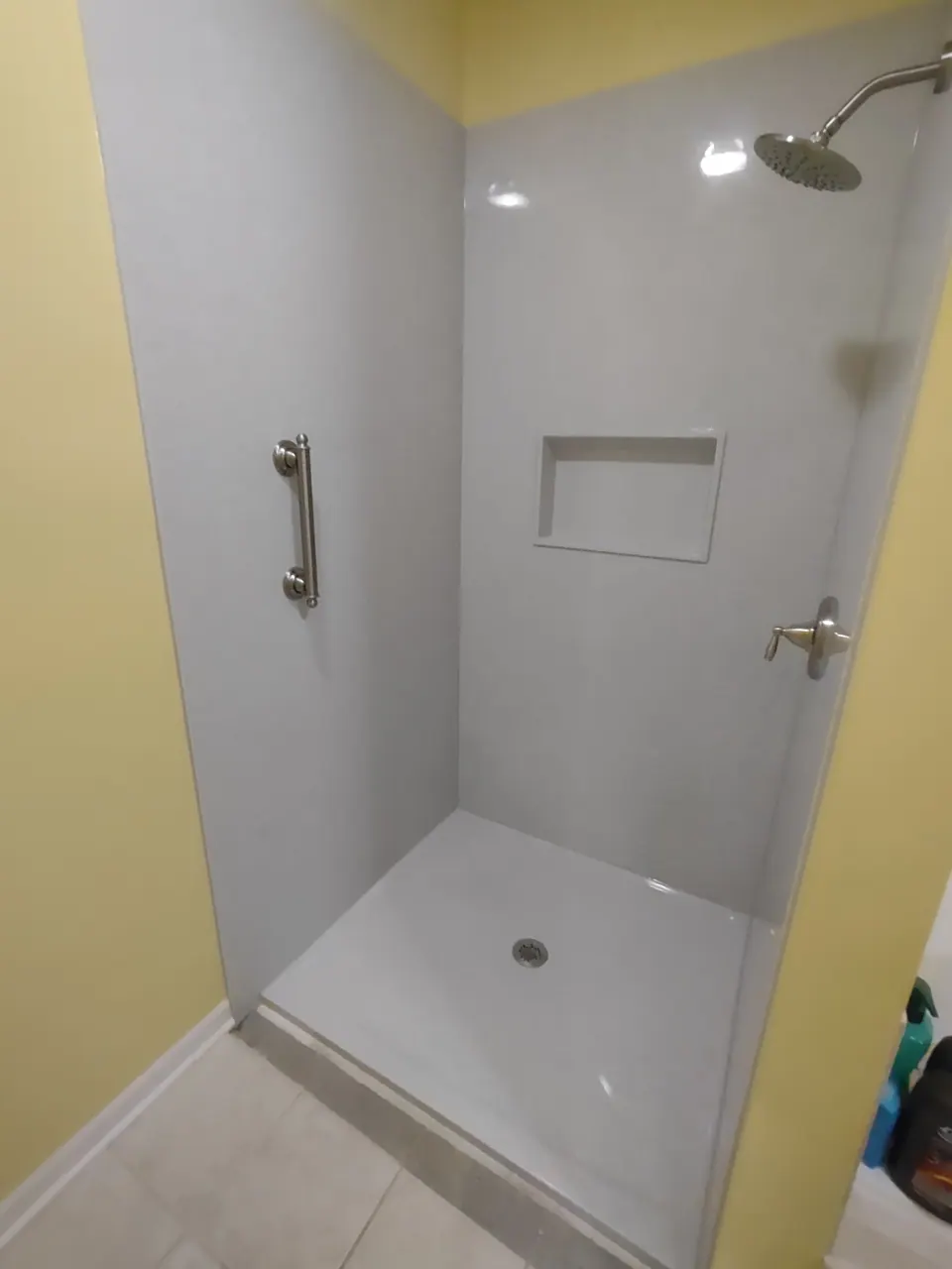 Finished walk-in shower, an Excel install in Chicagoland's south suburbs