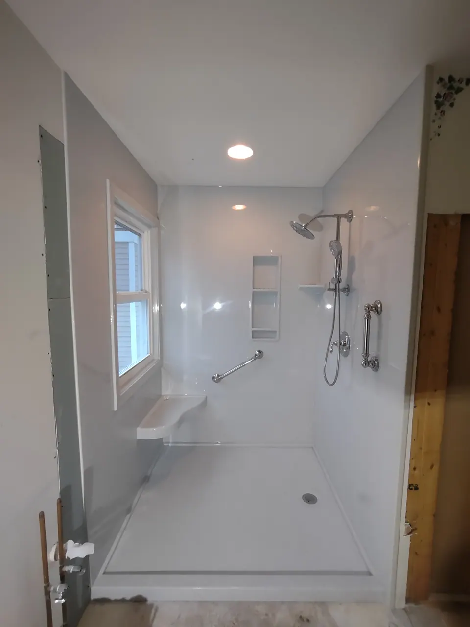 Finished walk-in shower, an Excel install in Chicagoland's south suburbs