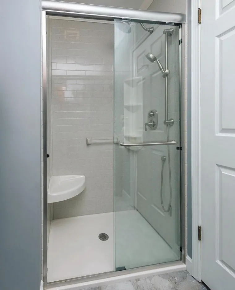 Finished walk-in shower, an Excel install in Chicagoland's south suburbs