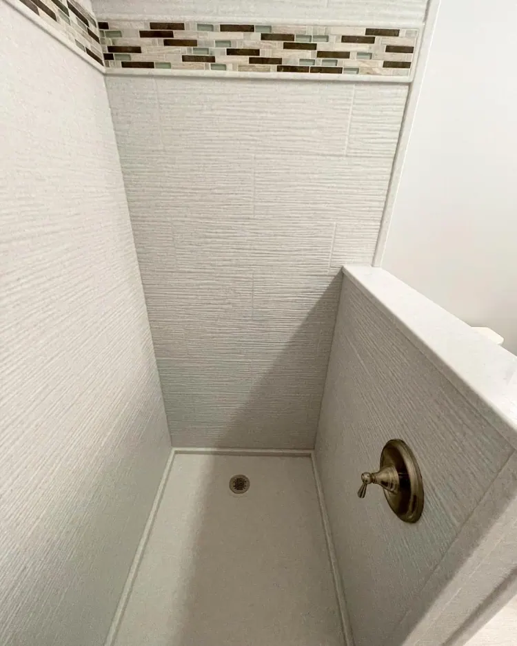 Finished walk-in shower, an Excel install in Chicagoland's south suburbs