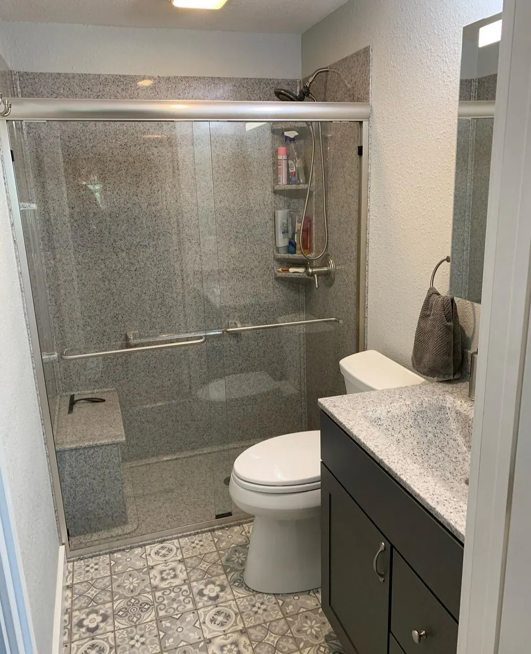 Finished walk-in shower, an Excel install in Chicagoland's south suburbs